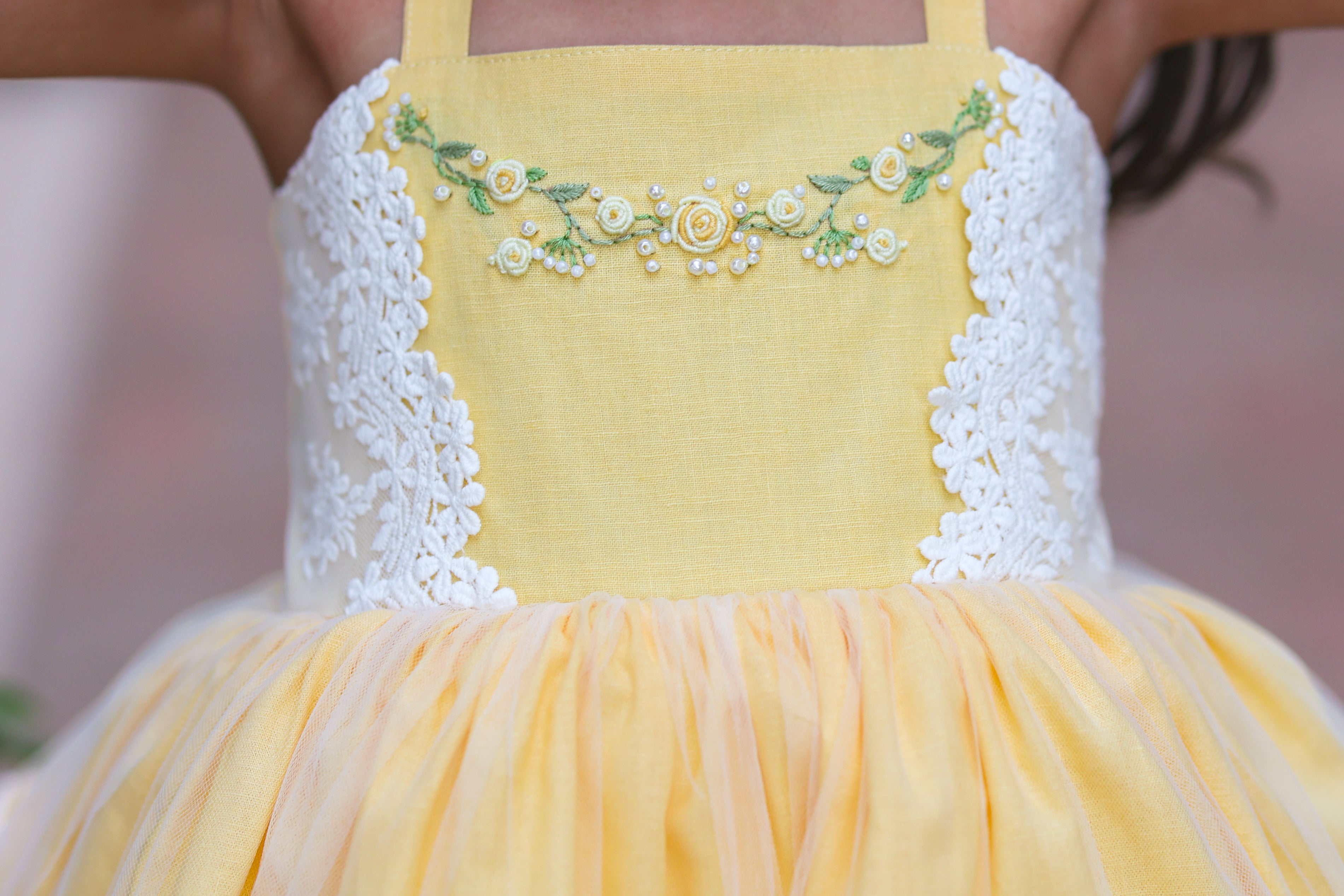 Sophie in Yellow Rose Bubble